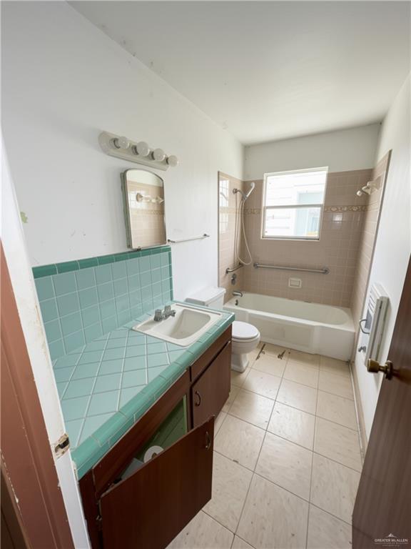 Photo 12 of 608 Hackberry Avenue
