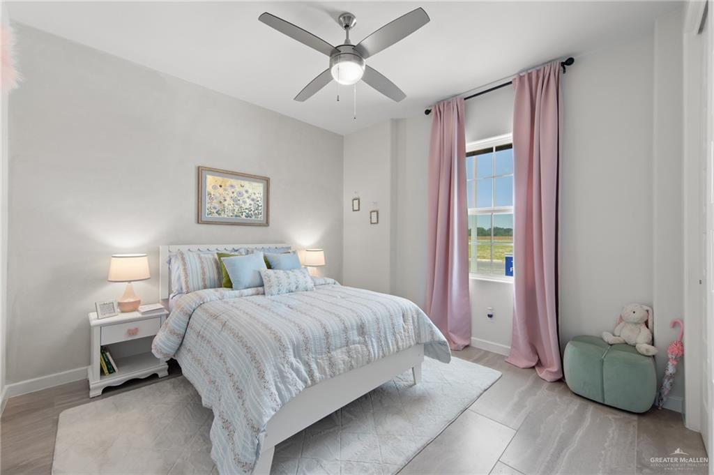 Photo 9 of 4909 Oleander Avenue