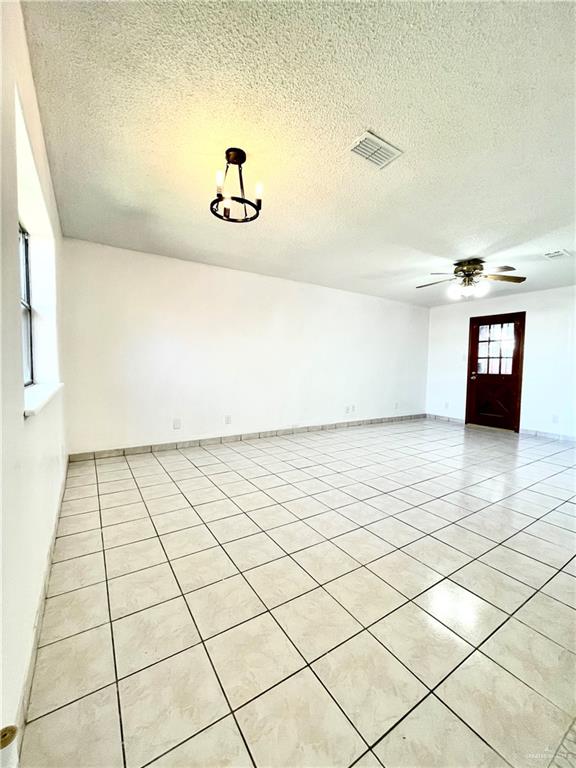 Photo 16 of 2520 Goldcrest Avenue