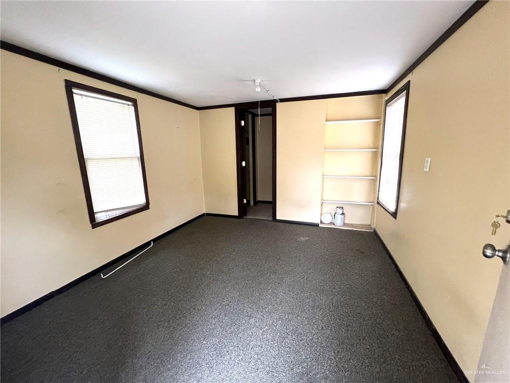 Photo 3 of 1116 Hawk Avenue