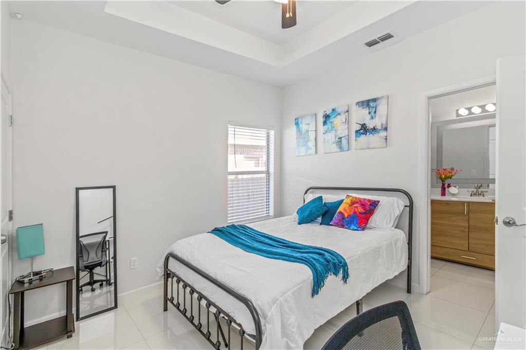Photo 10 of 5708 Nightingale Avenue #2