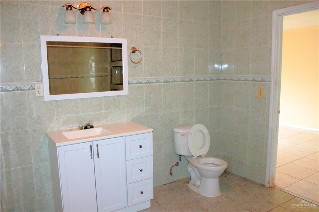 Photo 18 of 2270 Anacua Circle