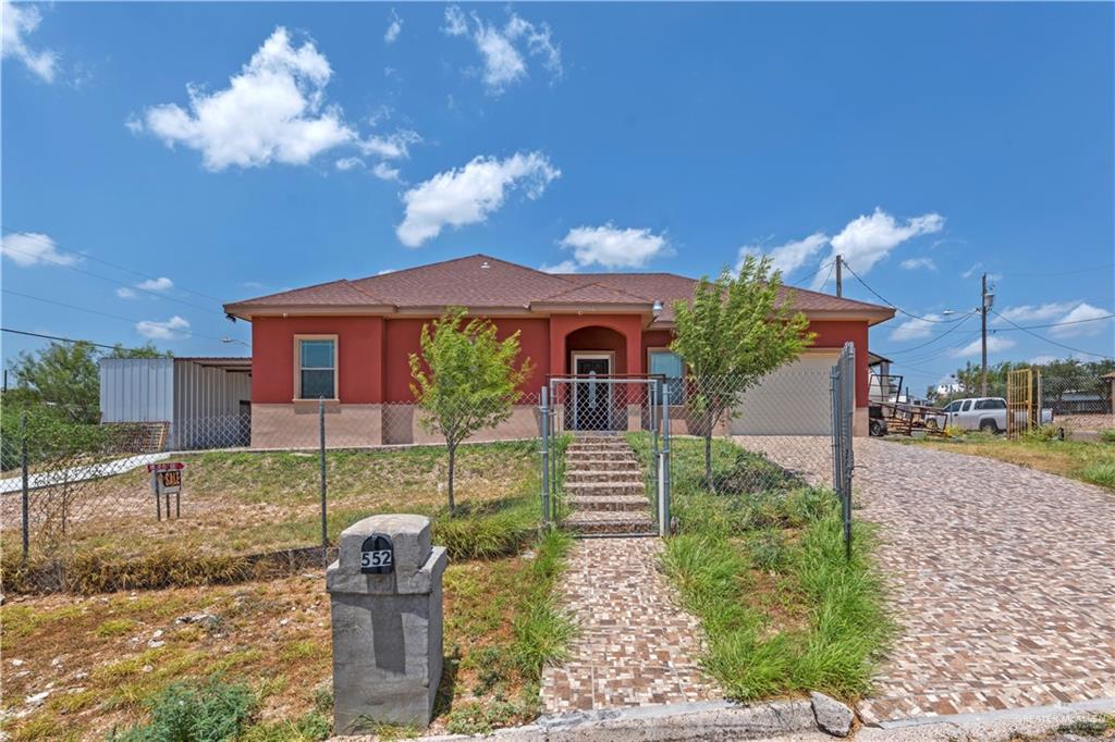 Photo 2 of 552 Godornis Street