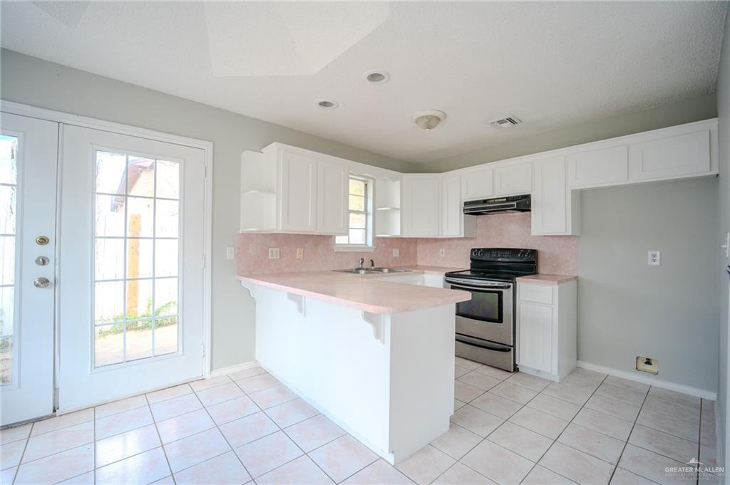 Photo 5 of 2909 Whitewing Avenue