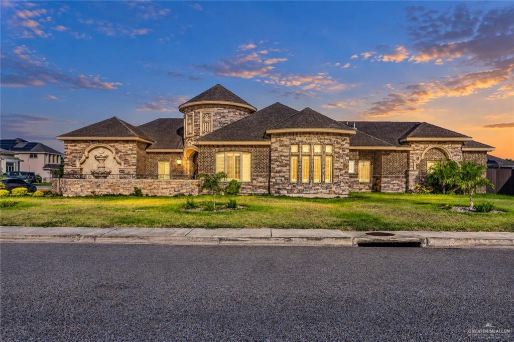 Photo 1 of 315 17th Street, Hidalgo