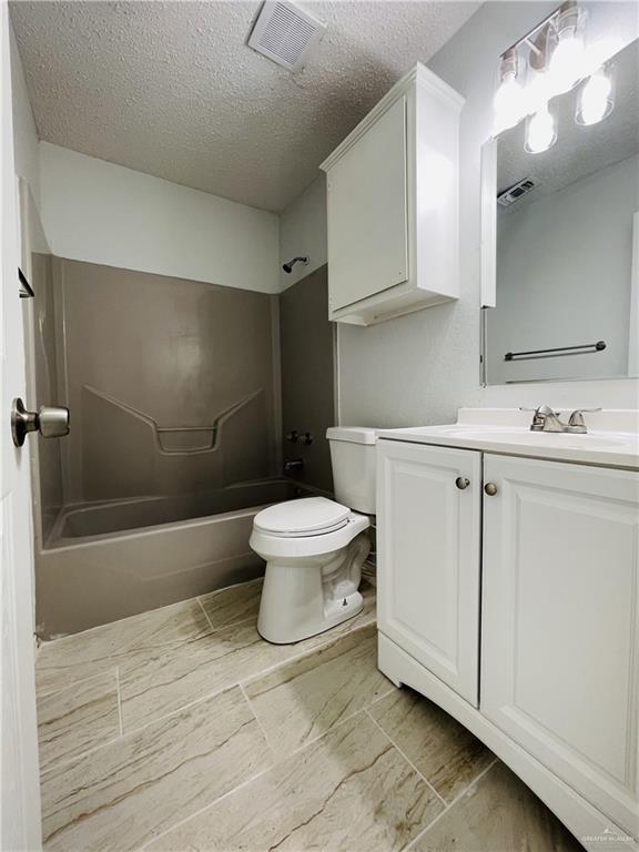 Photo 10 of 2205 Kimberly Lane #C