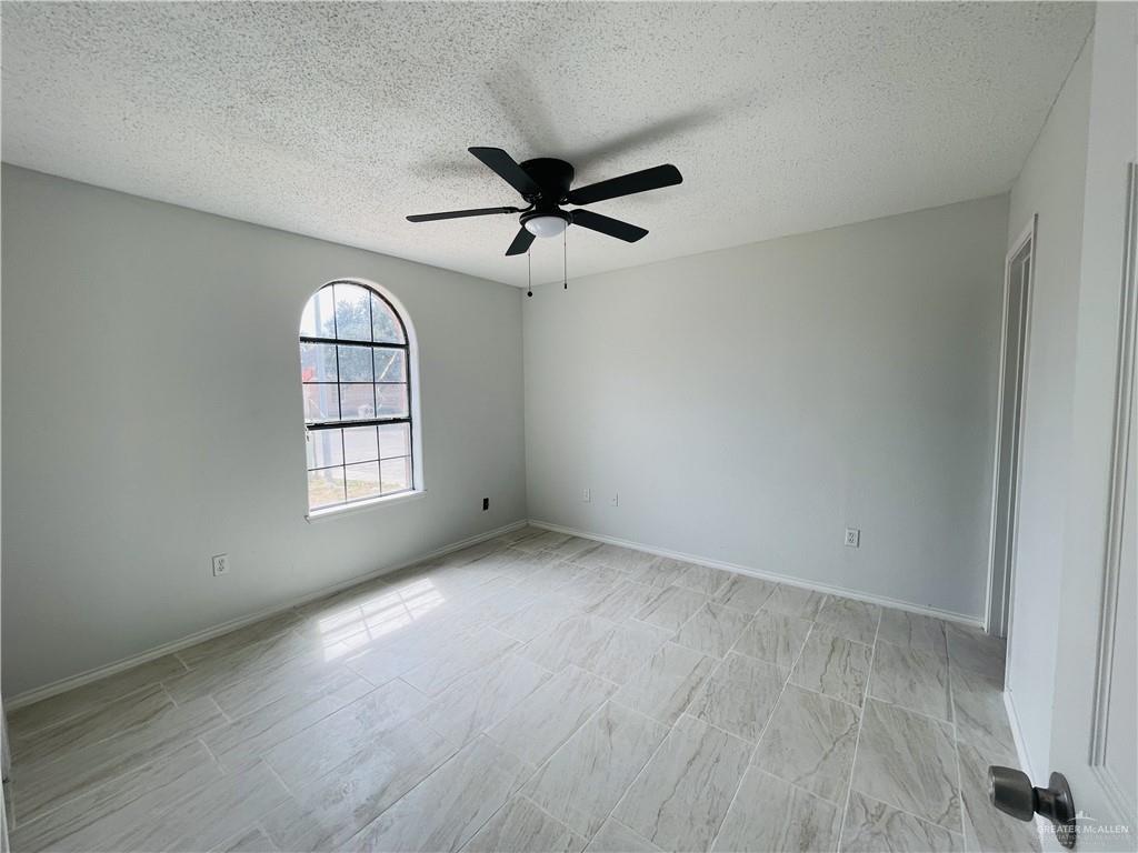 Photo 5 of 2205 Kimberly Lane #C