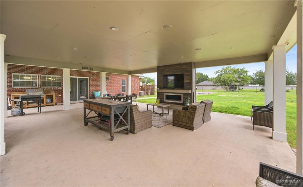 Photo 28 of 4200 Palm Grove Drive