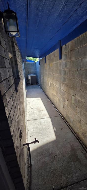 Photo 20 of 209 Bluebonnet Street