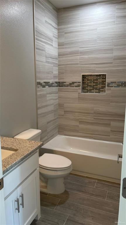 Photo 5 of 2112 Redbud Lane
