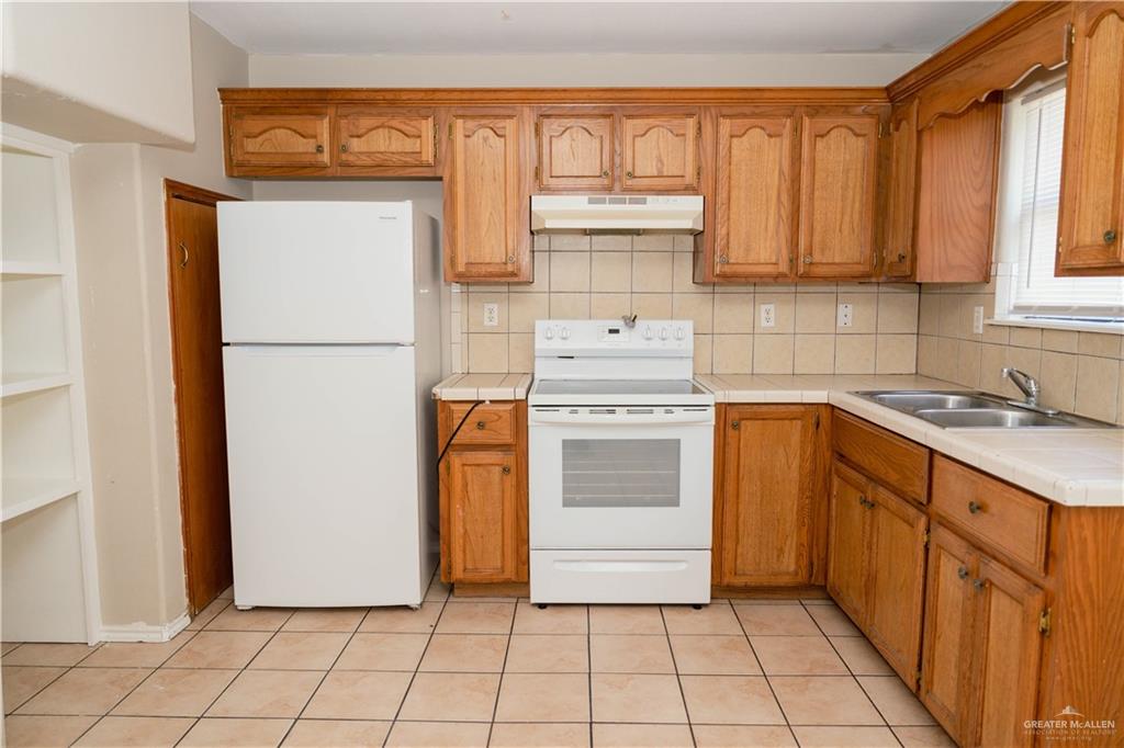 Photo 4 of 4308 King Drive