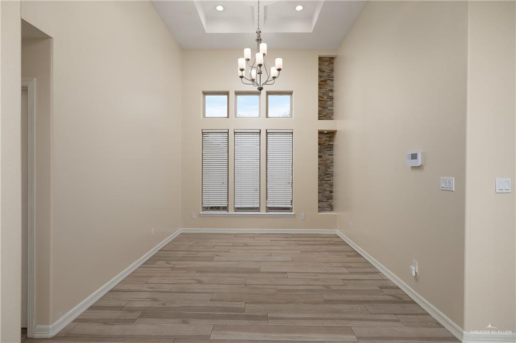 Photo 5 of 5001 Aguajito Street