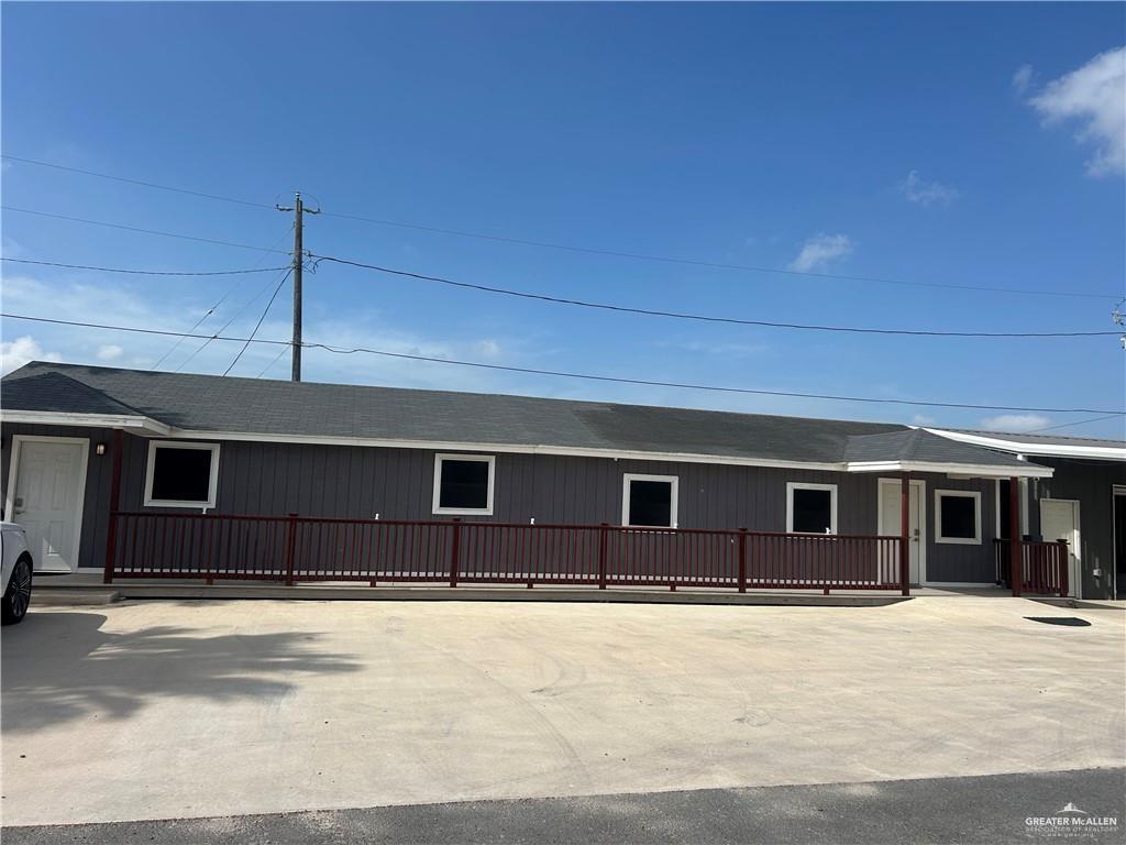 Photo 1 of 1200 Double E Drive, Hidalgo