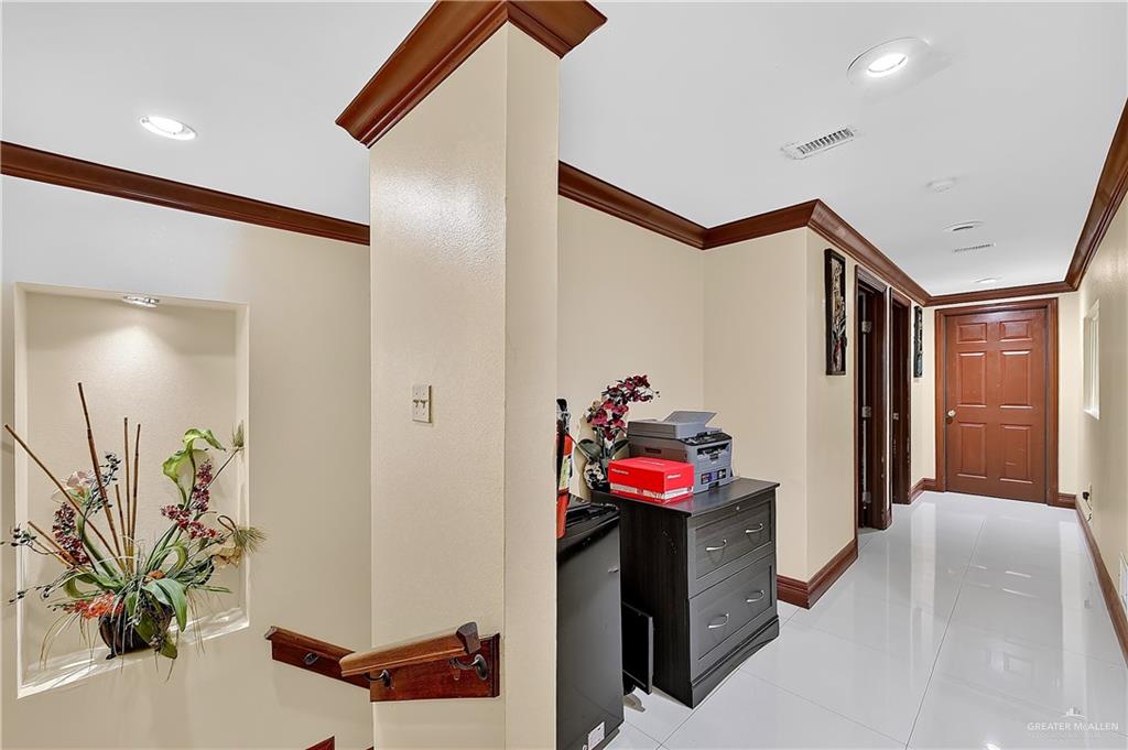 Photo 15 of 2423 Brock Street #C