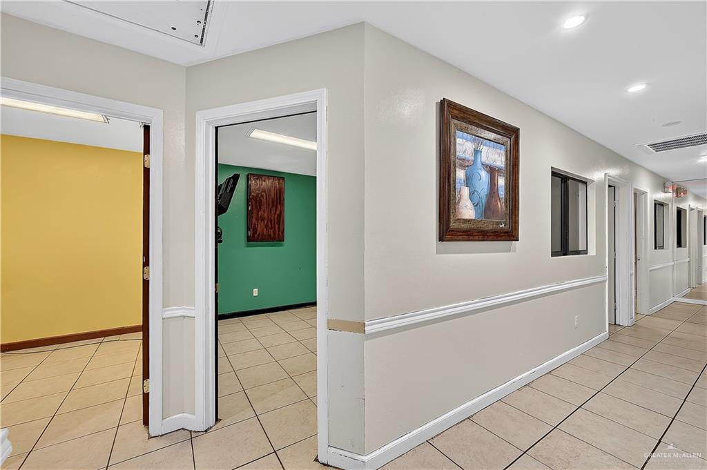 Photo 26 of 2423 Brock Street #C