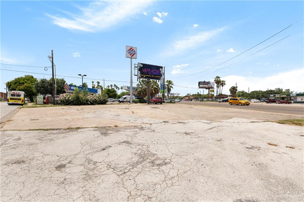 Photo 3 of 1800 Van Buren Street