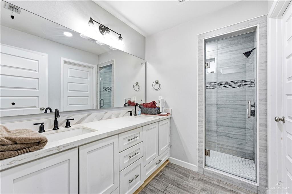 Photo 11 of 2120 Azteca Avenue