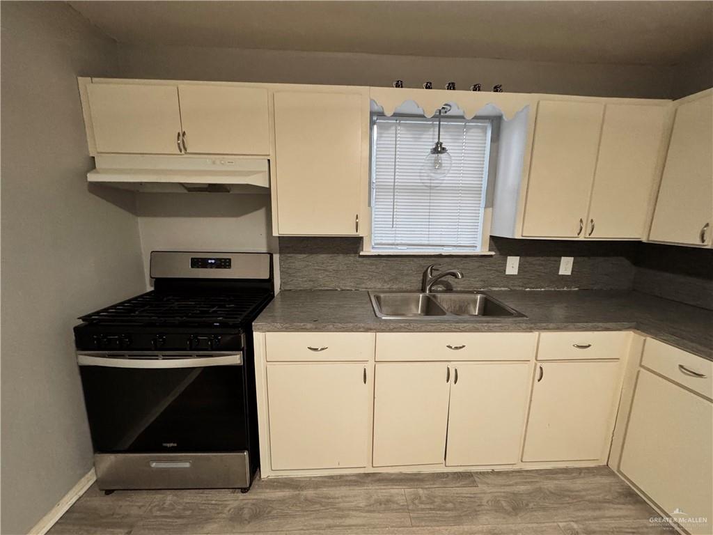 Photo 9 of 820 19th Avenue