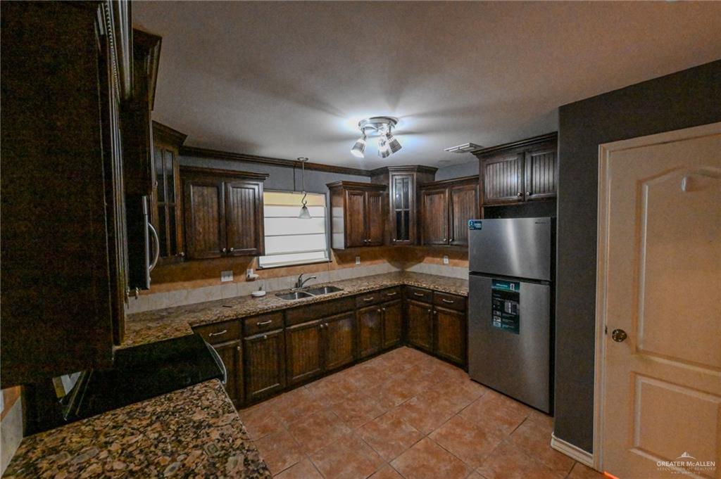 Photo 14 of 5117 Gumwood Street