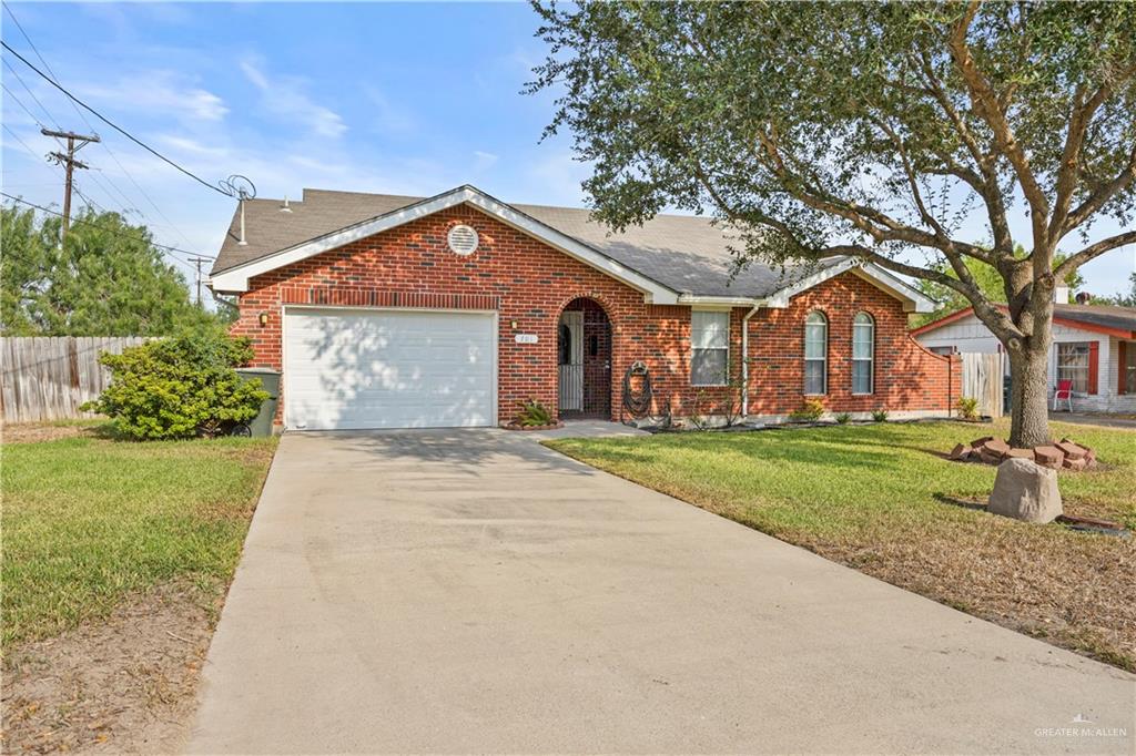 Photo 16 of 701 Parkwood Drive