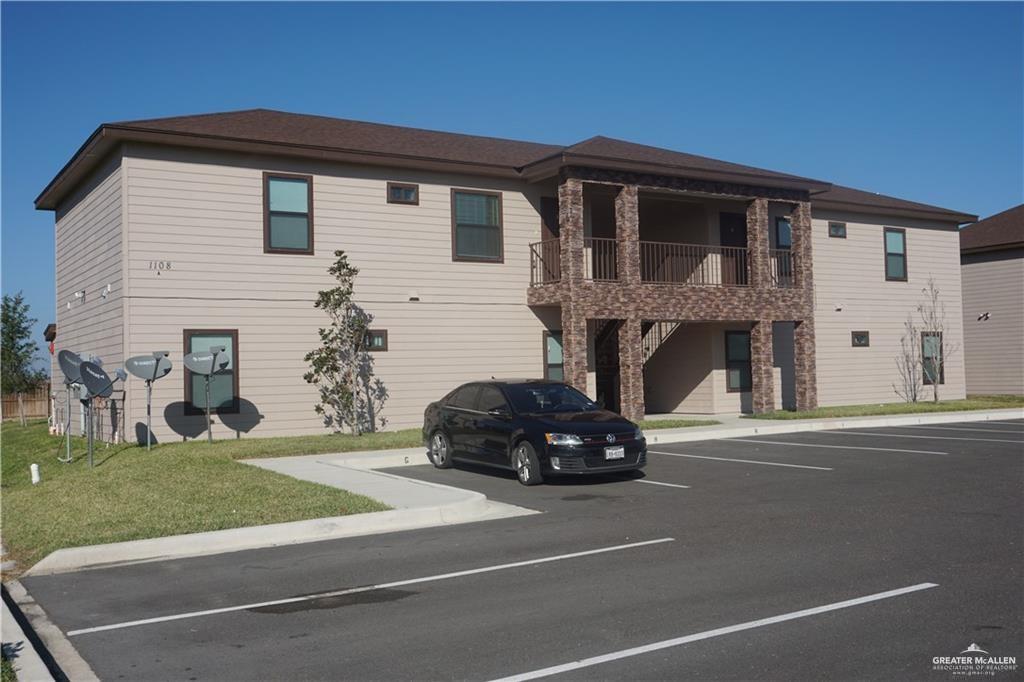 Photo 2 of 1104 Eisenhower Street #J