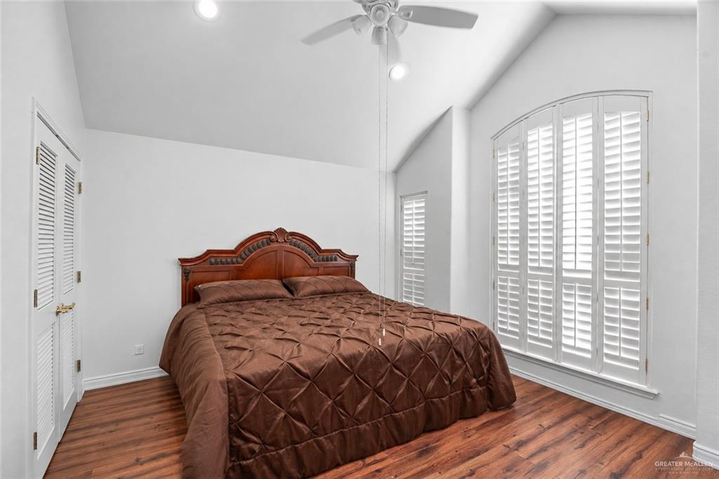 Photo 11 of 216 Diana Drive