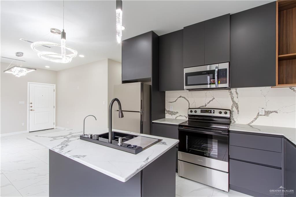 Photo 5 of 4220 Hummingbird Avenue #80