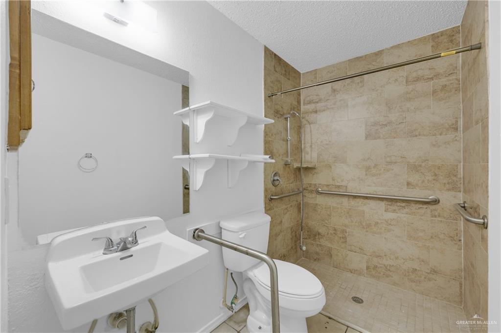 Photo 7 of 4125 Goldenrod Avenue