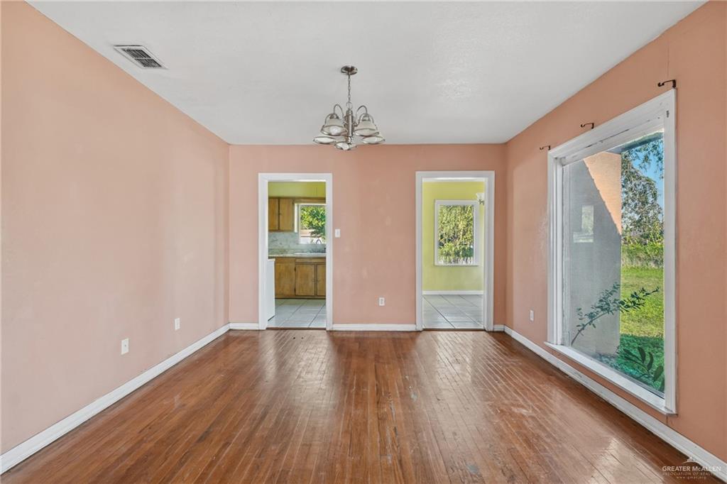 Photo 10 of 1141 Bowie Avenue