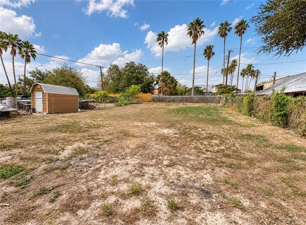 Photo 11 of 538 Bowie Avenue