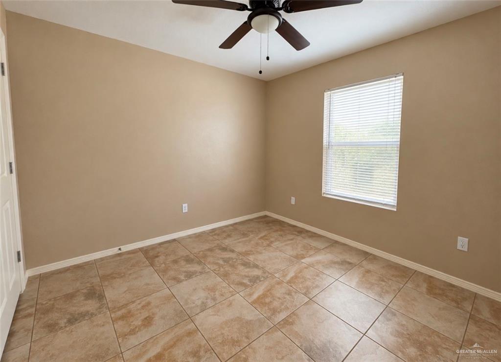 Photo 7 of 538 Bowie Avenue