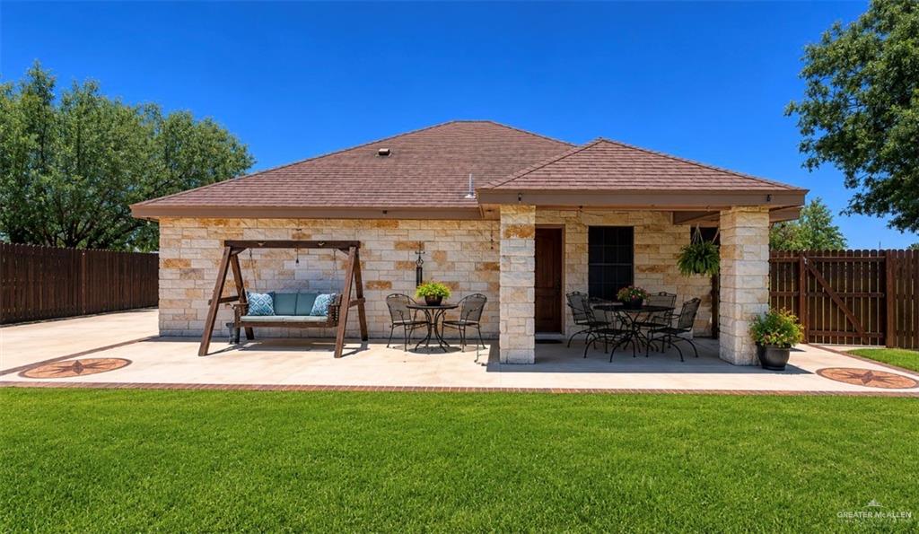 Photo 15 of 613 El Sendero Drive