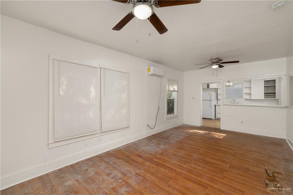 Photo 6 of 221 14th Street