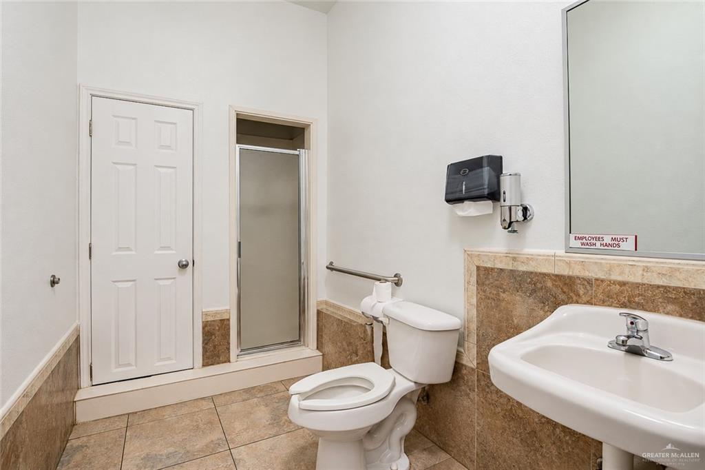 Photo 22 of 2510 Freddy Gonzalez Drive #2510B