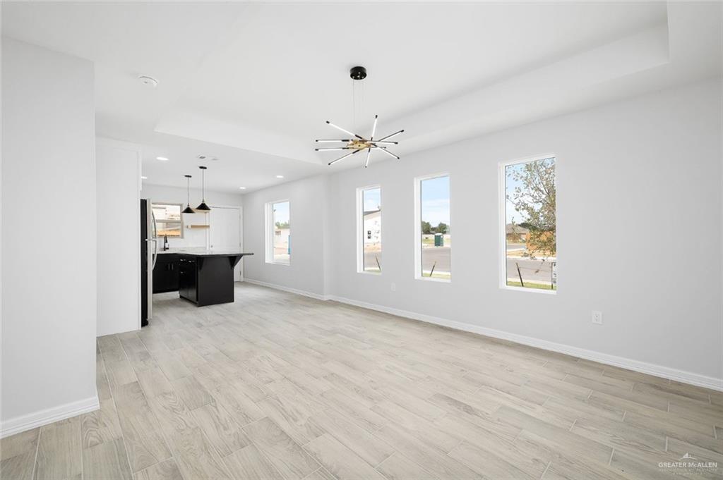 Photo 4 of 3300 Fuerte Avenue #4