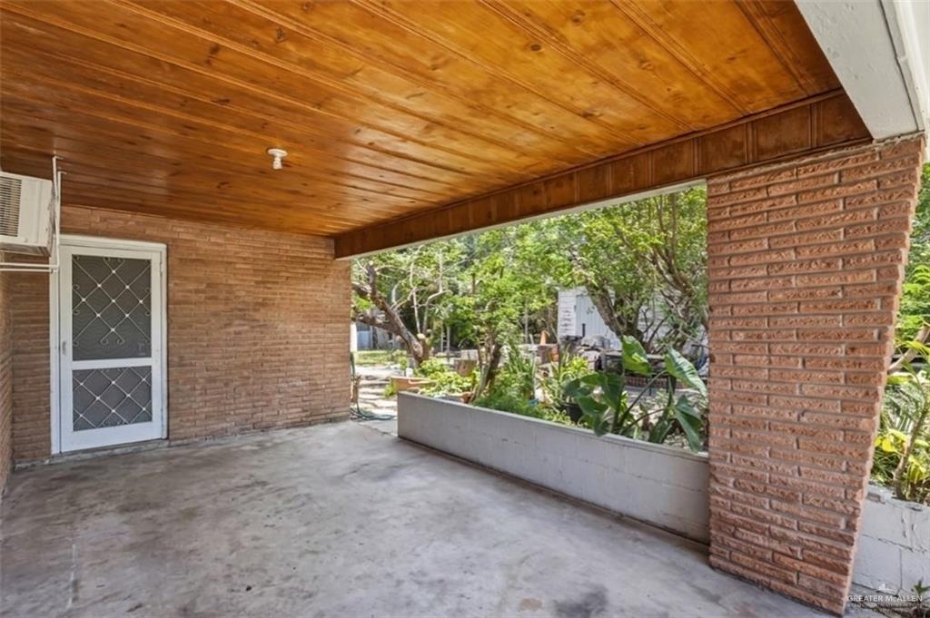 Photo 3 of 303 7th Street