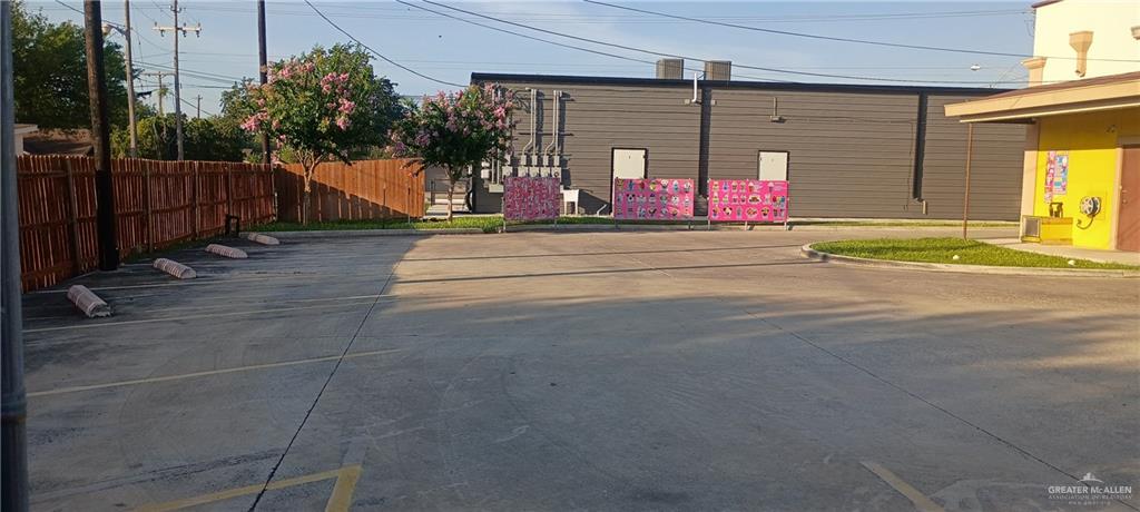Photo 15 of 619 Veterans Boulevard