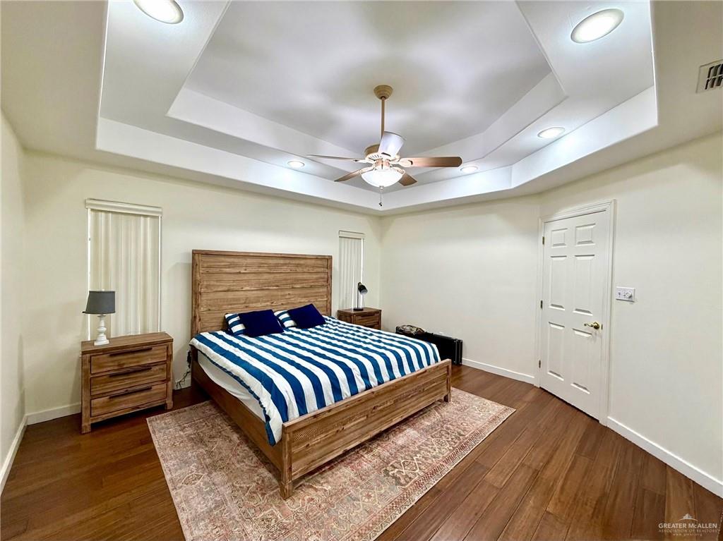 Photo 11 of 608 29th Street
