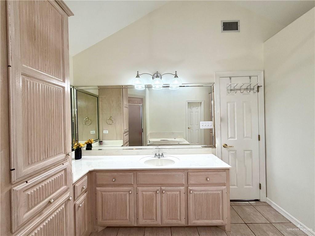 Photo 13 of 608 29th Street