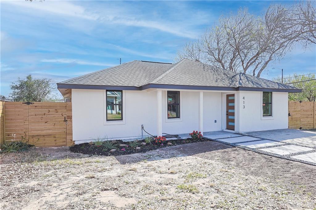 Photo 1 of 413 Aldrin Street, Donna