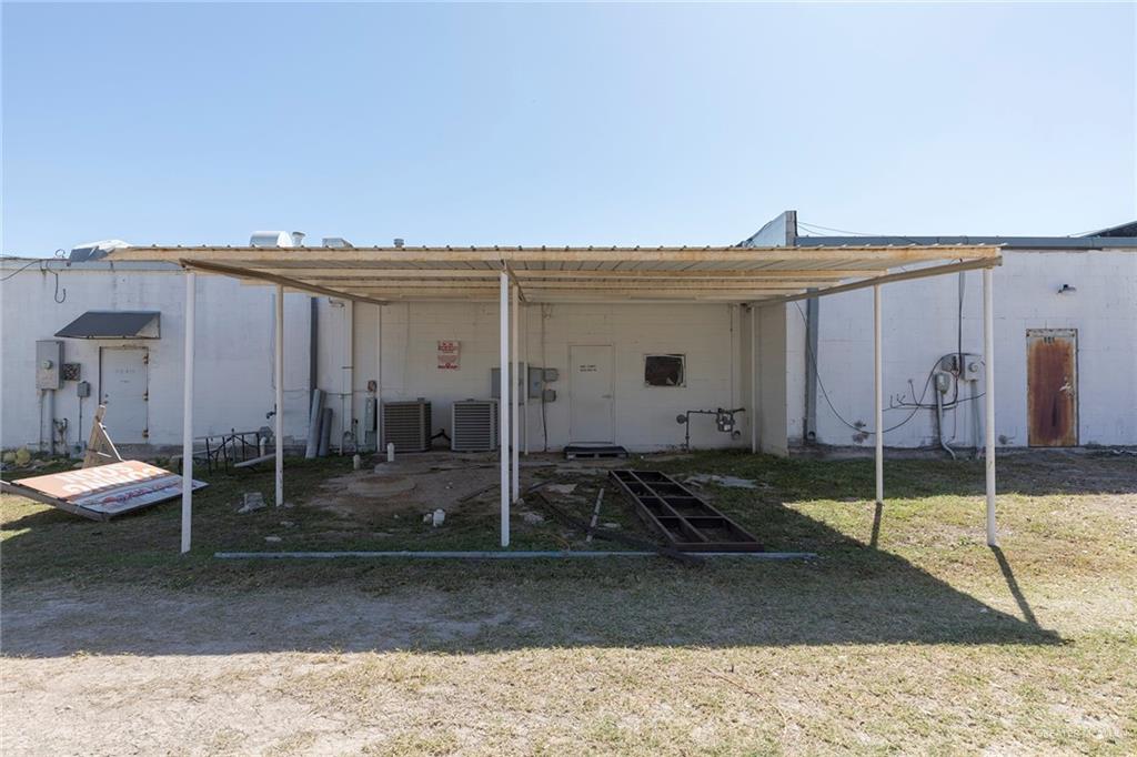 Photo 14 of 809 Ware Road