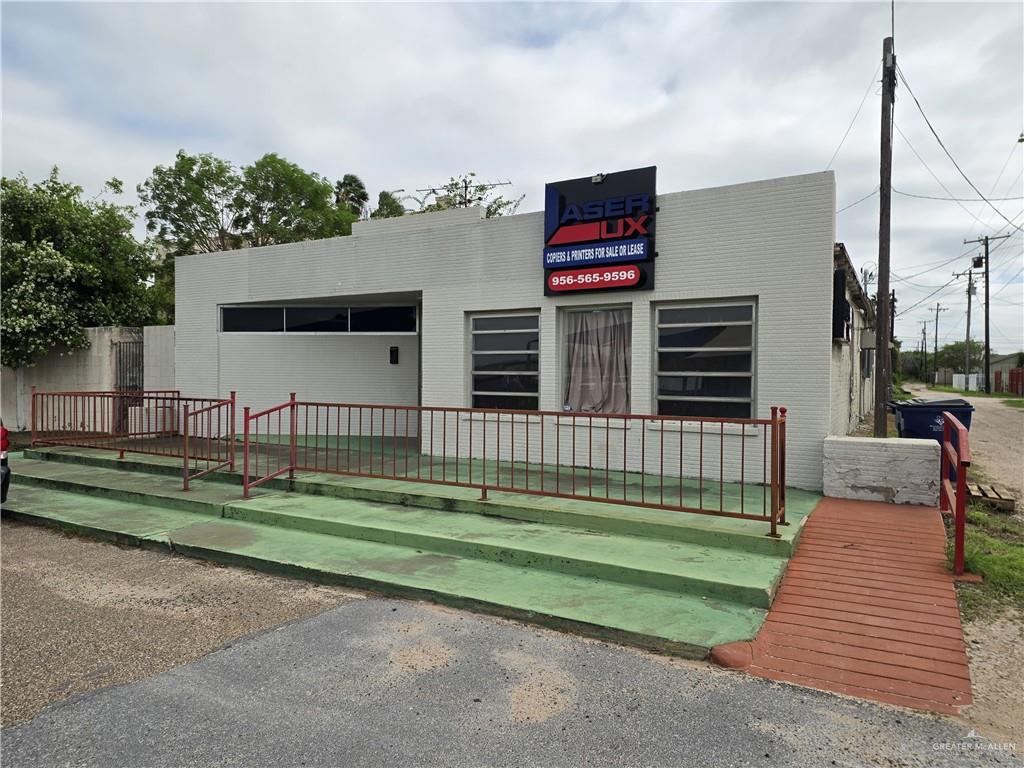Photo 3 of 520 3rd Street