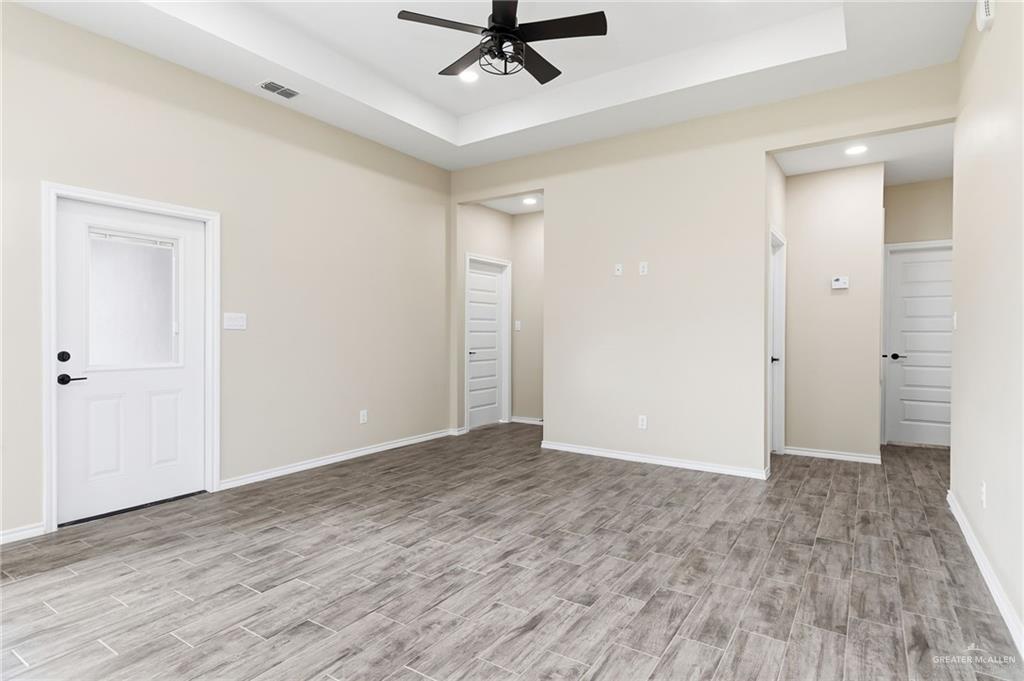 Photo 7 of 18032 Spruce Street