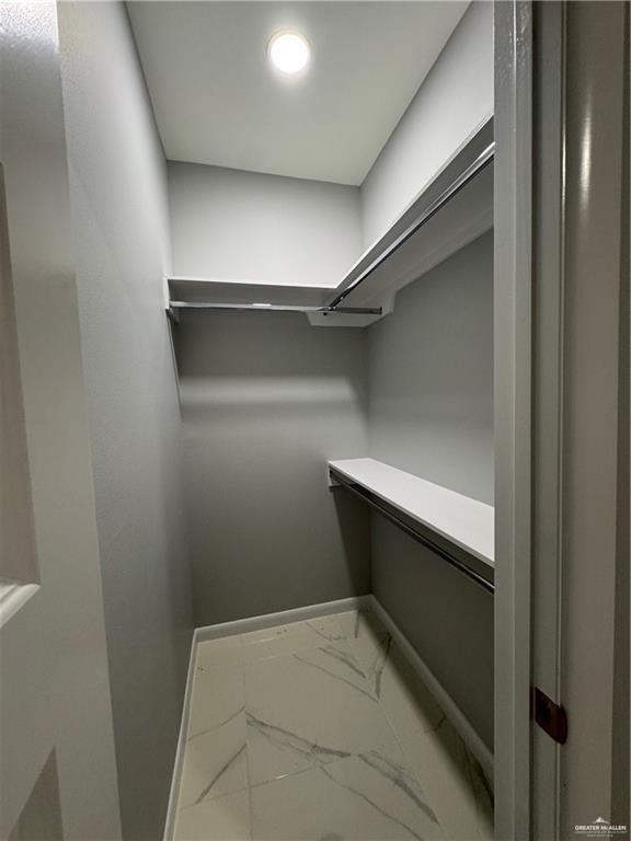 Photo 9 of 5600 Northwestern Avenue #3