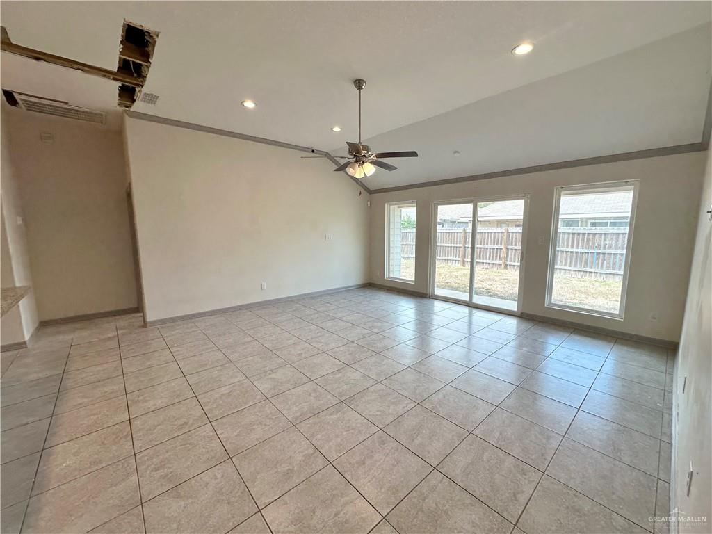 Photo 6 of 2205 Primrose Drive
