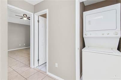 Photo 9 of 2108 Kimberly Lane #4