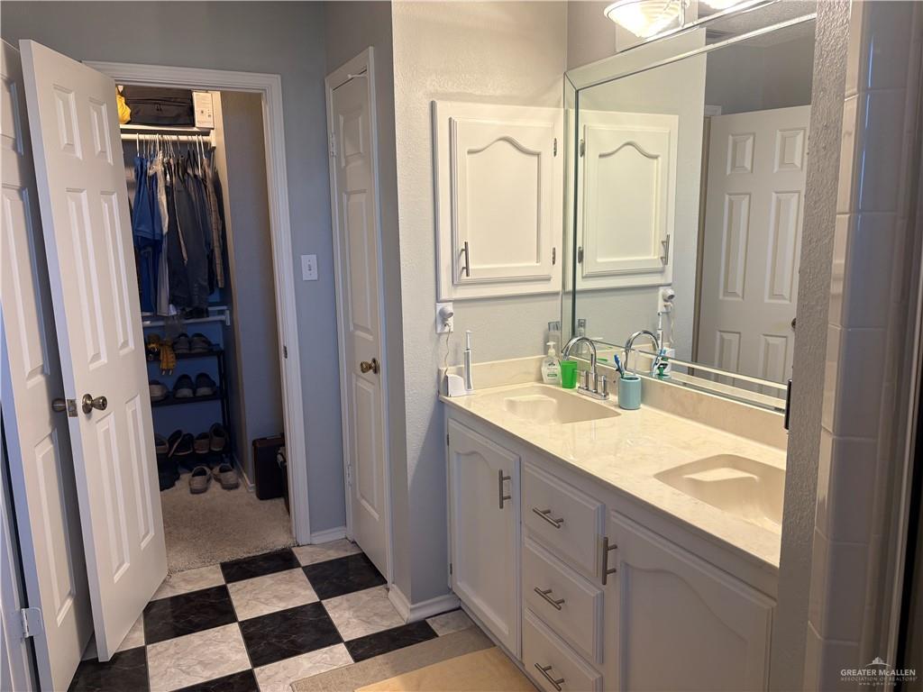 Photo 16 of 308 Diana Drive