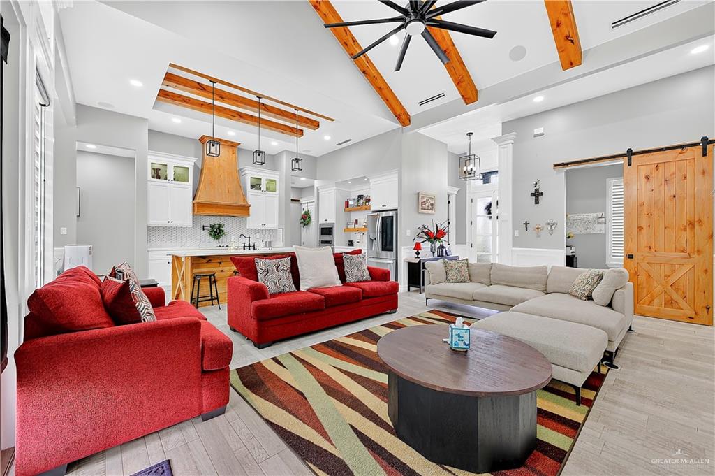 Photo 4 of 3805 Wisteria Avenue