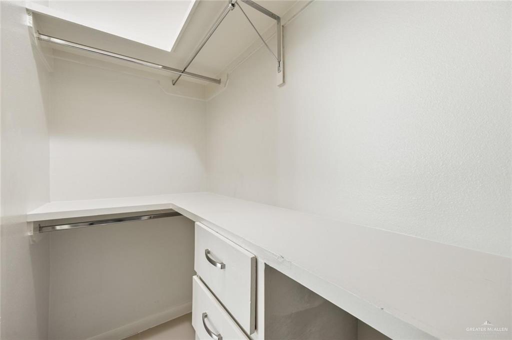 Photo 11 of 1703 Garrison Drive #3