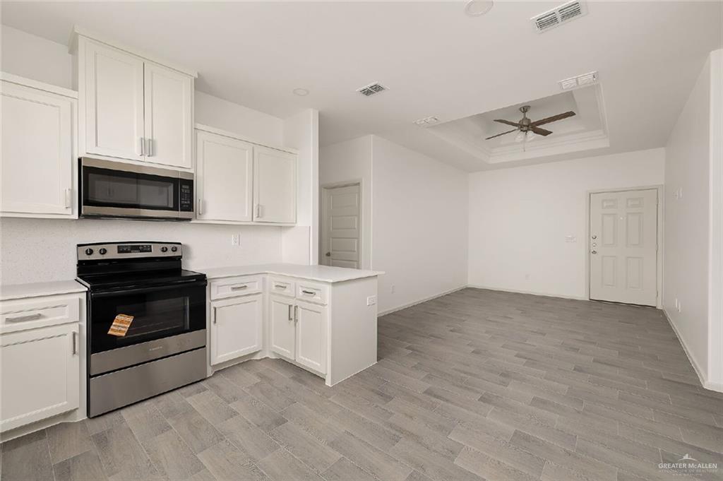 Photo 5 of 2805 Hayes Avenue #2